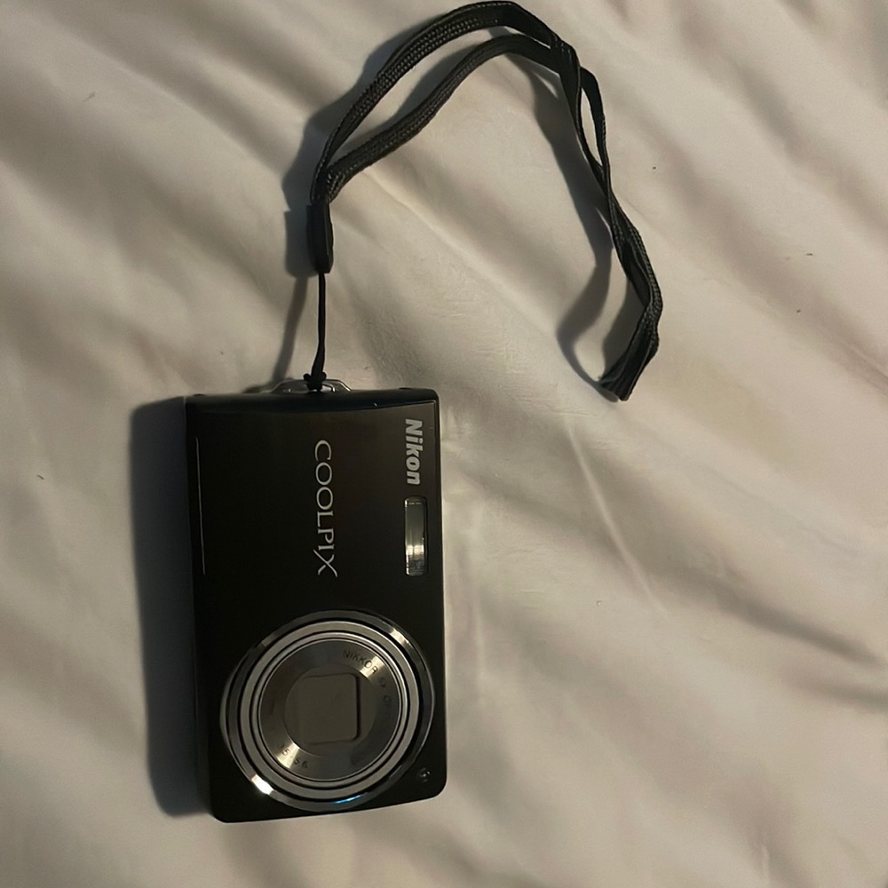 Nikon cool pix